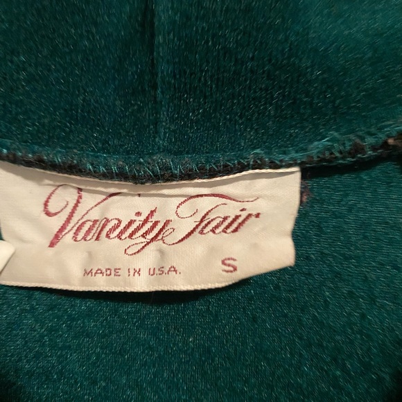 Velvet Vanity Fair Robe - Picture 3 of 3